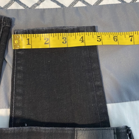 American Eagle, curvy high-rise jegging size 8 destroyed skinny black - Picture 6 of 8